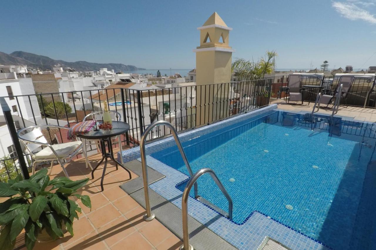 Apartamentos Nerjaluna Extérieur photo