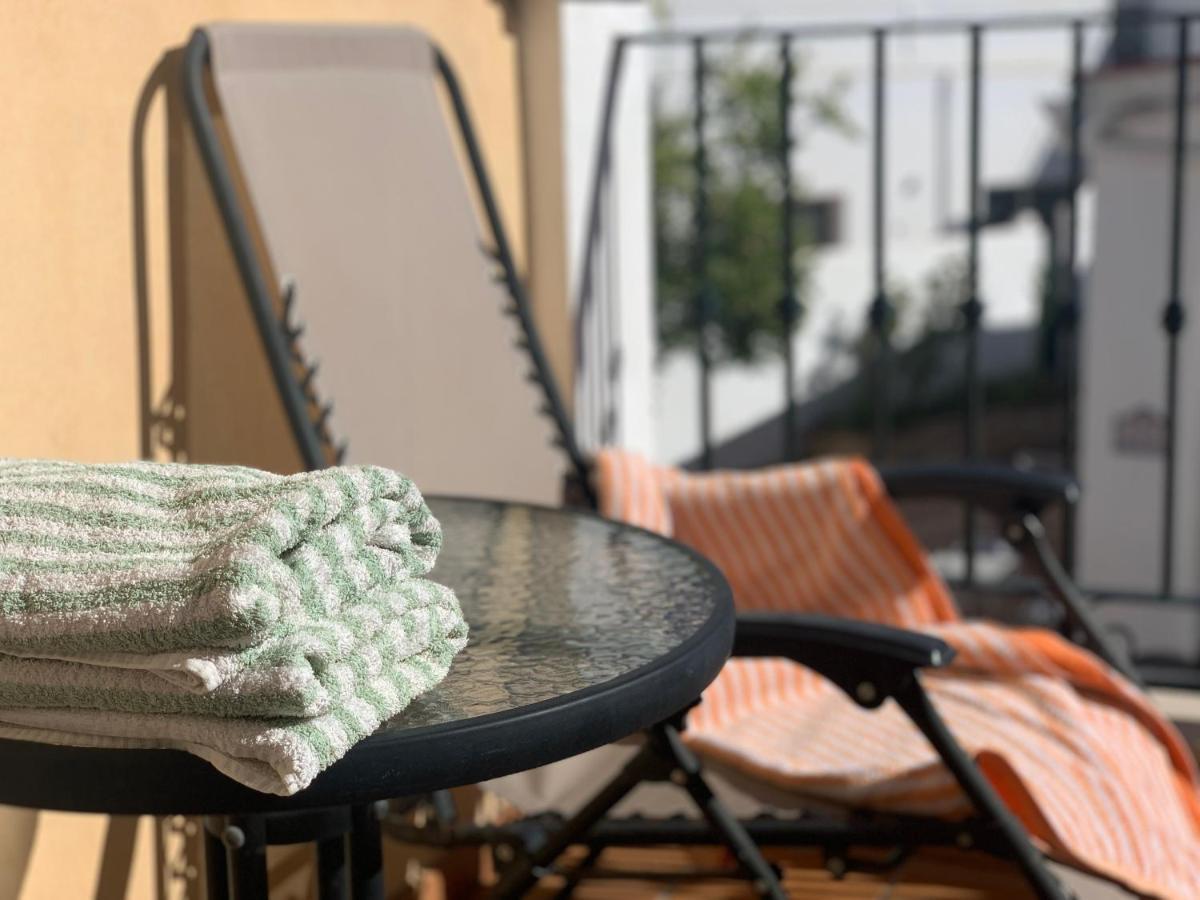 Apartamentos Nerjaluna Extérieur photo